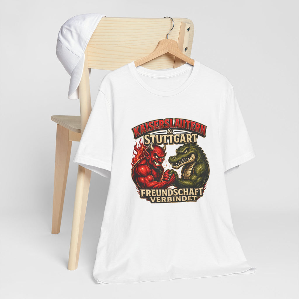 Herren T-Shirt „Kaiserslautern & Stuttgart – Freundschaft verbindet“ mit Front- & Backprint