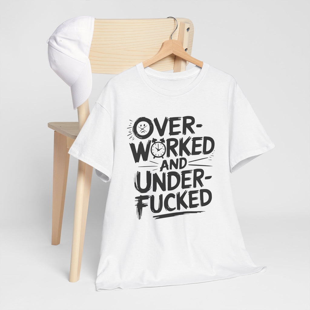 Herren T-Shirt „Overworked and Underfucked“
